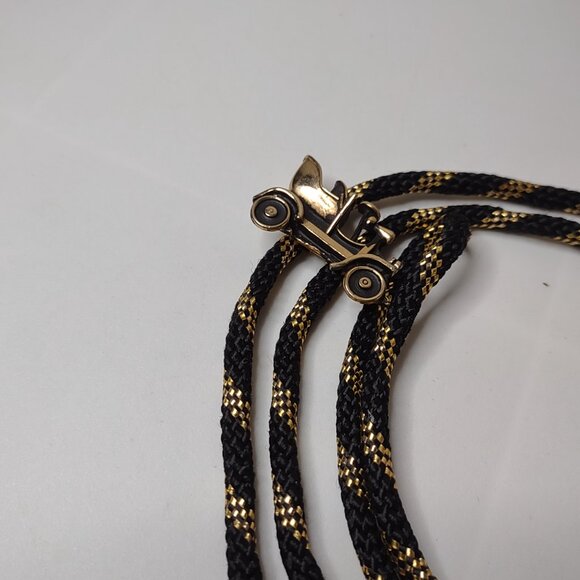 Very Cool Gold Tone And Black Old Fashion Car Bolo Tie - Picture 10 of 11